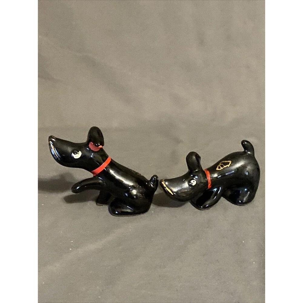 Black Dog Vintage Salt & Pepper Shaker Set Abstract Puppy Dog Japan